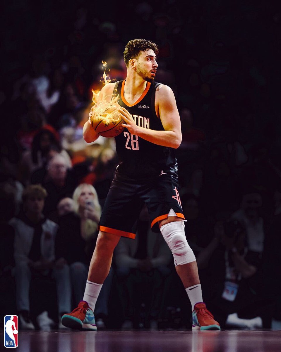 EuroBasket tarihinin bir maçta triple-double yapan en genç oyuncusu.

Huzurlarınızda, ALPEREN ŞENGÜN 🚀