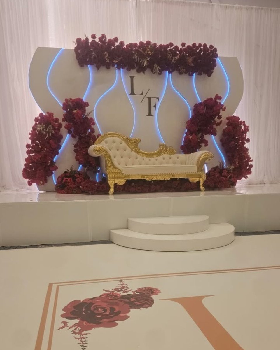 staredmonton's tweet image. A space that adapts to your vision, brought to life with @rosebud.decors 💐 Your event, your way. 

Contact us to learn more! 📞 780-263-7827

YEG | Weddings | Edmonton | Venue | Events | Decor | Flowers