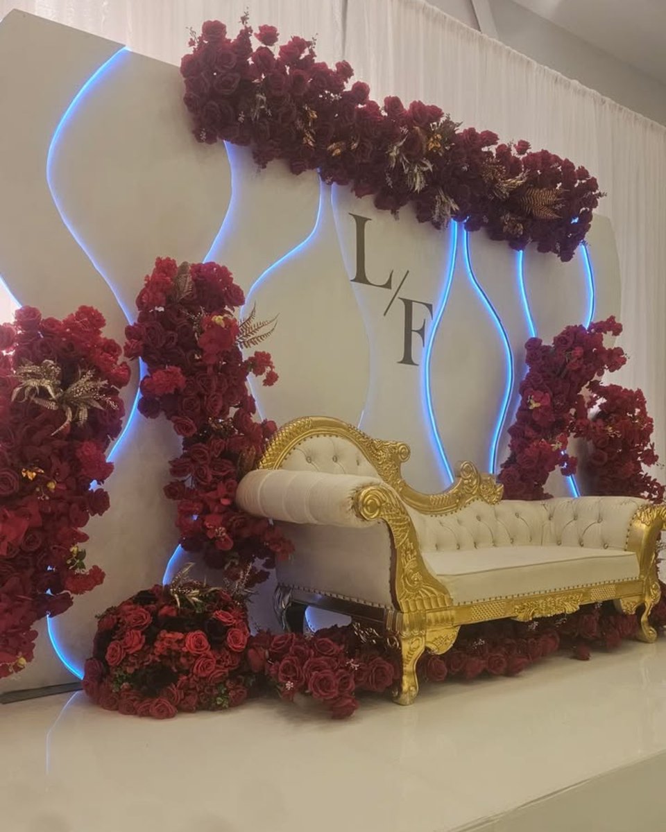 staredmonton's tweet image. A space that adapts to your vision, brought to life with @rosebud.decors 💐 Your event, your way. 

Contact us to learn more! 📞 780-263-7827

YEG | Weddings | Edmonton | Venue | Events | Decor | Flowers