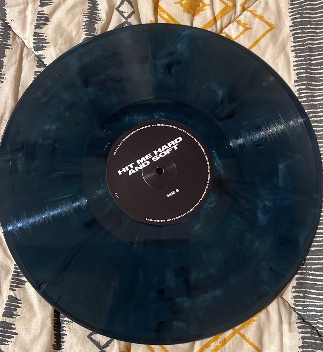 LOOK WHAT I GOT!! THE MOST BEAUTIFUL VINYL I'VE EVER HAD!!💙💙💙💙💙💙💙💙💙💙💙