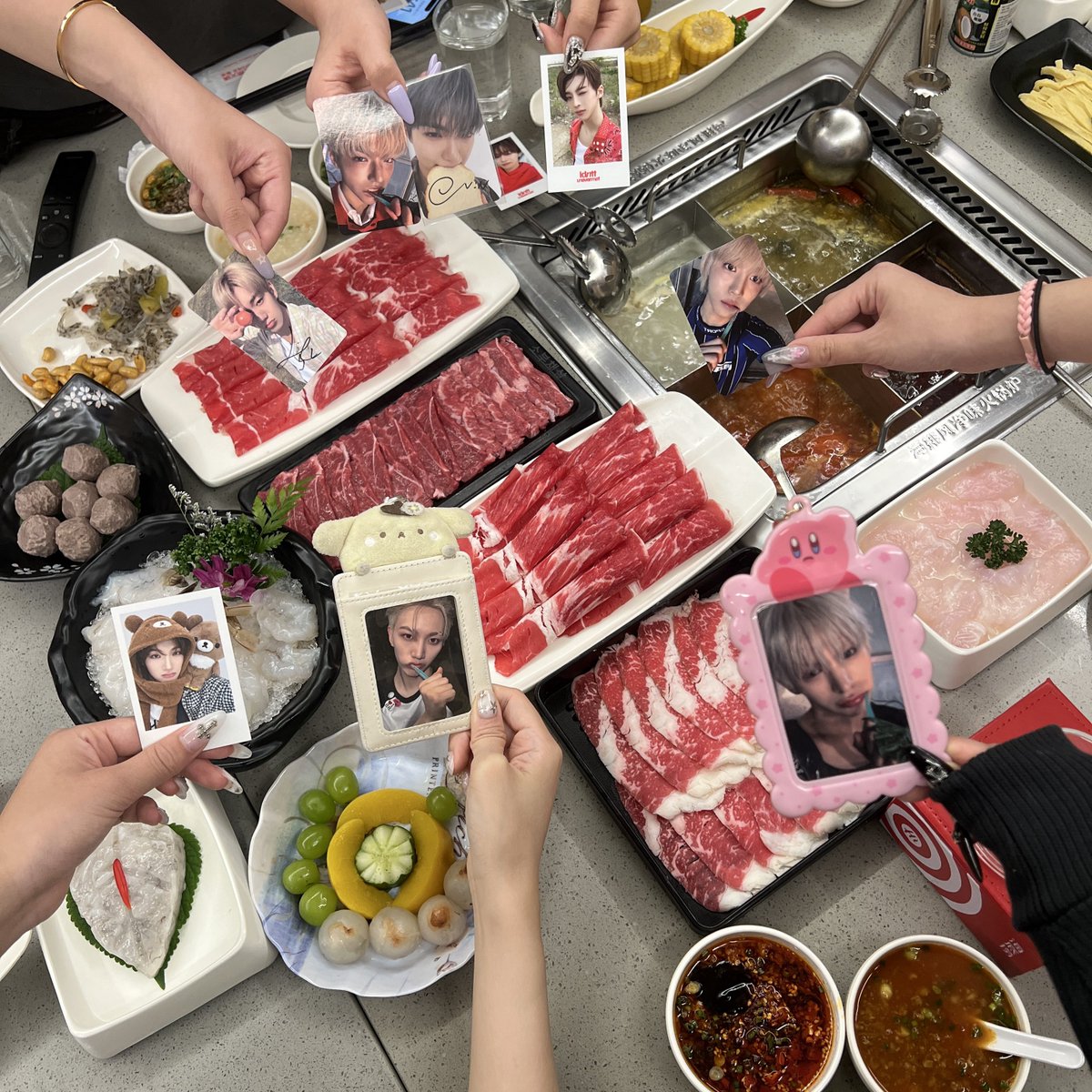 Vv231216's tweet image. R2R 으랏차차!!🫲🏻🫱🏻