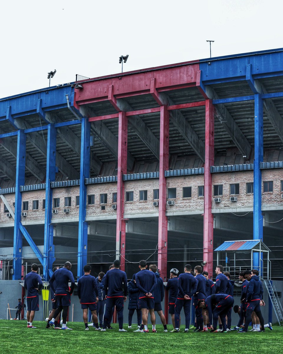 🚨⚠️ A TRES DÍAS DEL CLÁSICO ANTE #RACING, EL PLANTEL SE REUNIÓ. HAY DISCONFORMIDAD POR TEMAS ECONÓMICOS.