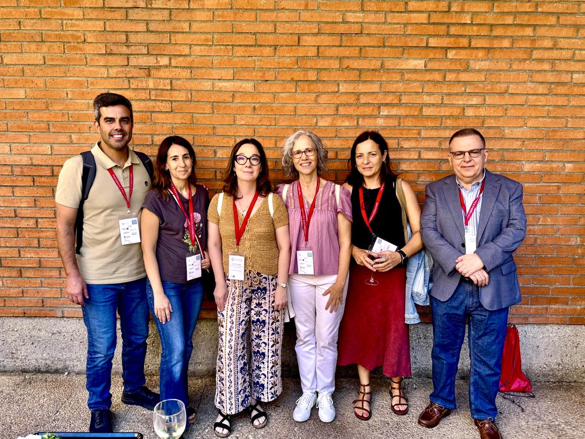 lga16f's tweet photo. @SAEanatomia exitoso XXXI Congreso en Salamanca compartiendo trabajo e inquietudes. https://t.co/LCXwDRpbmg