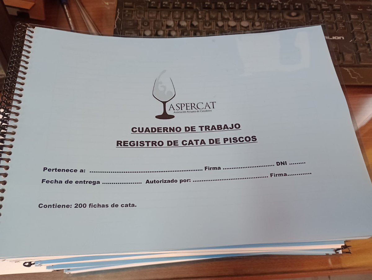 ASPERCAT1's tweet image. Sábado sep 6 con gran éxito se llevó a cabo el 1er taller de cata organizado ASPERCAT dirigido Ing. Juan Carlos Palma, con el objetivo de actualizar a los catadores con la nueva norma de la “OIV”. Descriptores y nuevas escalas en la ficha de cata. #pisco
instagram.com/p/DOYsaCPjq-J/…