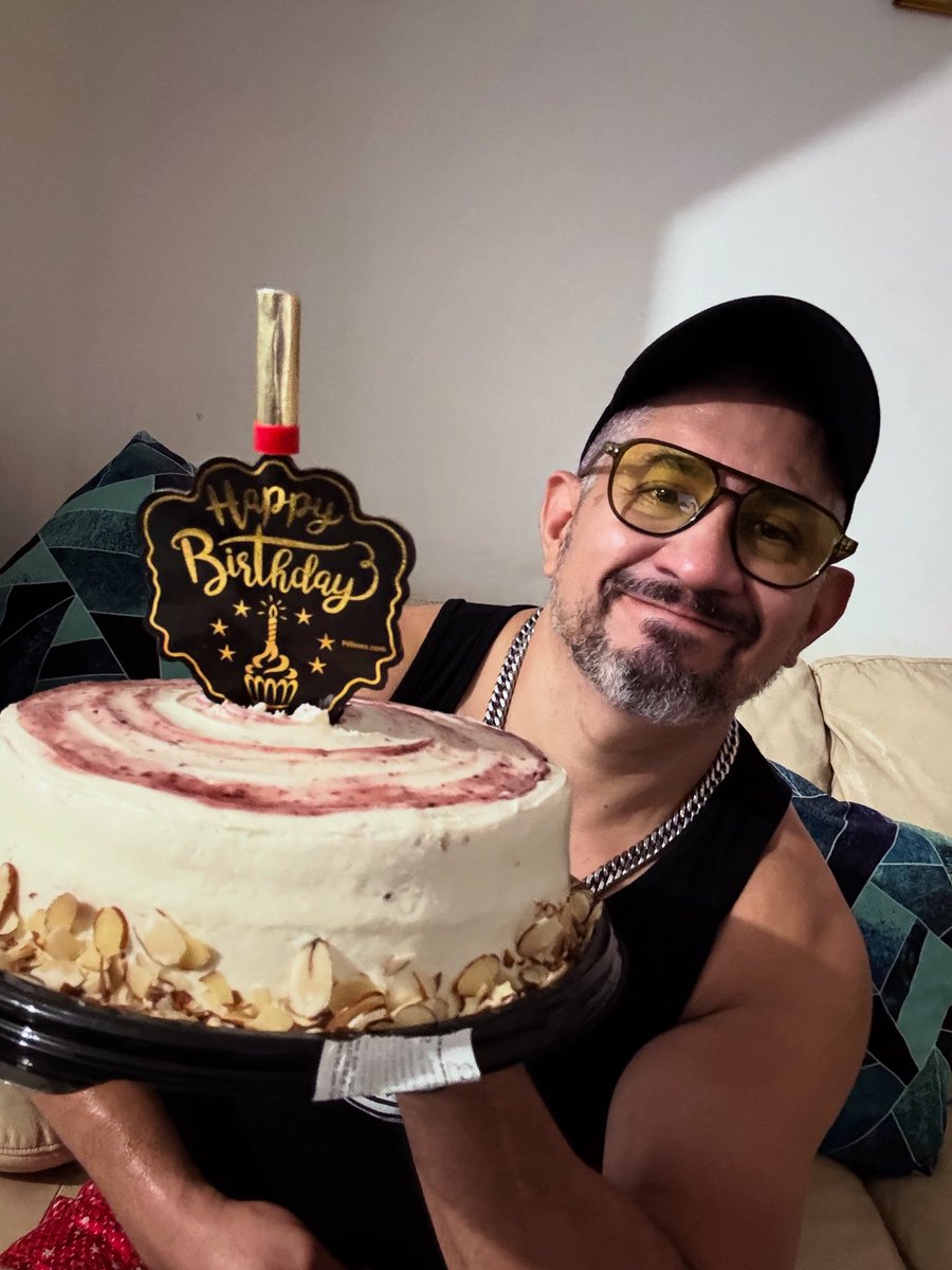 David GG tweet media