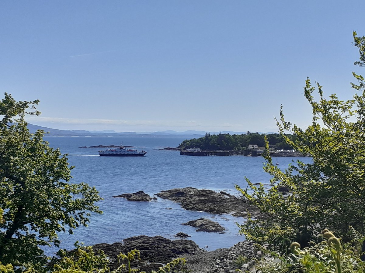 'Skye's Sleat Peninsula and Armadale Castle under offer'. More details in the article below: bbc.co.uk/news/articles/…
It is important that the community are informed promptly of the name of the buyer or buyers, as so many lives are affected by the sale of this land. #Skye