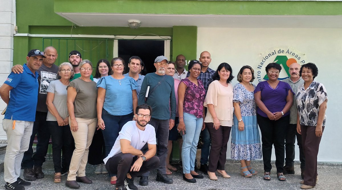 Y comenzamos las visitas a entidades del <a href="/citmacuba/">Ministerio de Ciencia, Tecnología y Medio Ambiente</a> con un intercambio lleno de aprendizajes. Un colectivo único en temas complejos y estratégicos, al ser rectores del Sistema Nacional de Áreas Protegidas de #Cuba. Acuerdo X-139
#RendiciónDeCuenta a la <a href="/AsambleaCuba/">Asamblea Nacional Cuba</a>