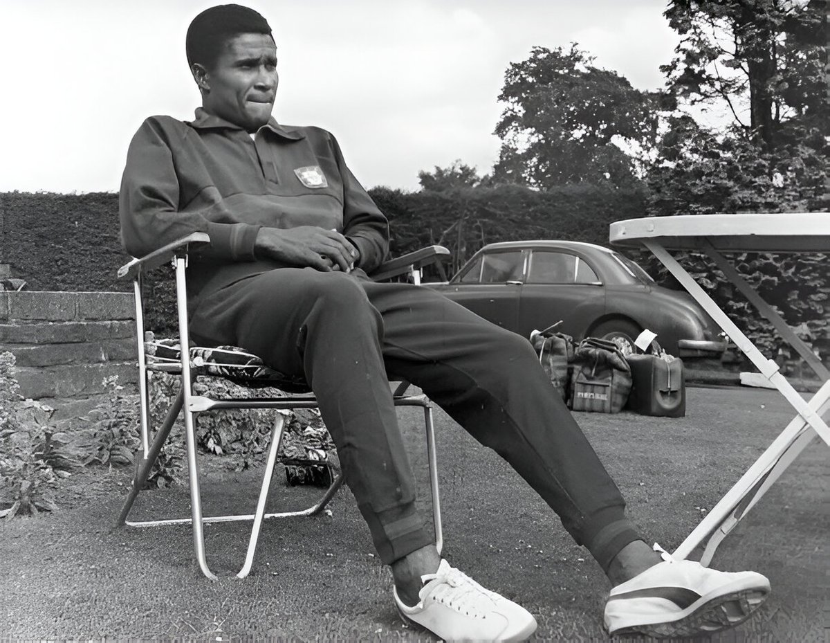 Tu és o nosso Rei, Eusébio! 👑

Em dia de seleção é sempre bom recordar o verdadeiro REI que colocou Portugal no mapa do futebol mundial, o resto é marketing.