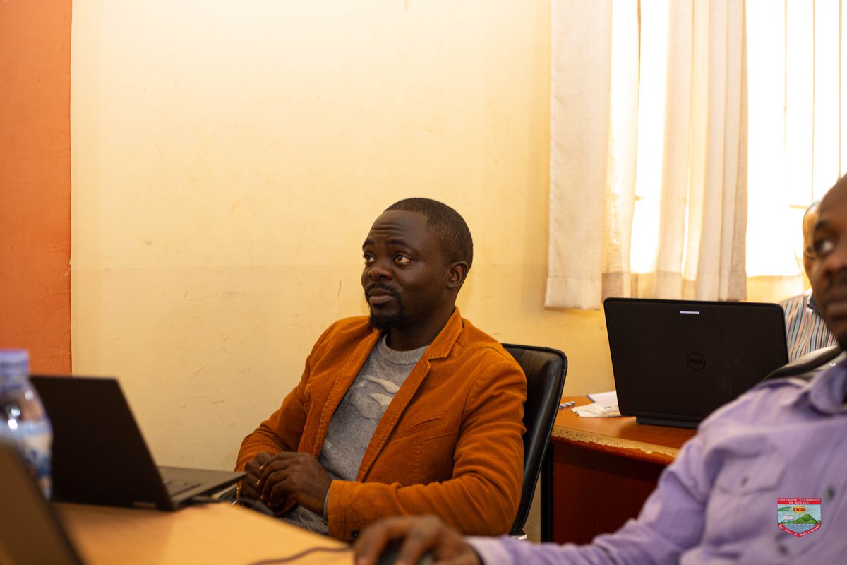ucbukavu's tweet photo. La journée du 8 septembre 2025, l’#UCB a accueilli le Prof. Clovis MIAMO WENDJI (Univ. de Dschang, Cameroun) pour un séminaire sur la méthodologie en économie et gestion.
Étudiants, enseignants et chercheurs ont renforcé leurs savoirs dans un cadre d’excellence. @ucbukavu https://t.co/TnluZVEvLo