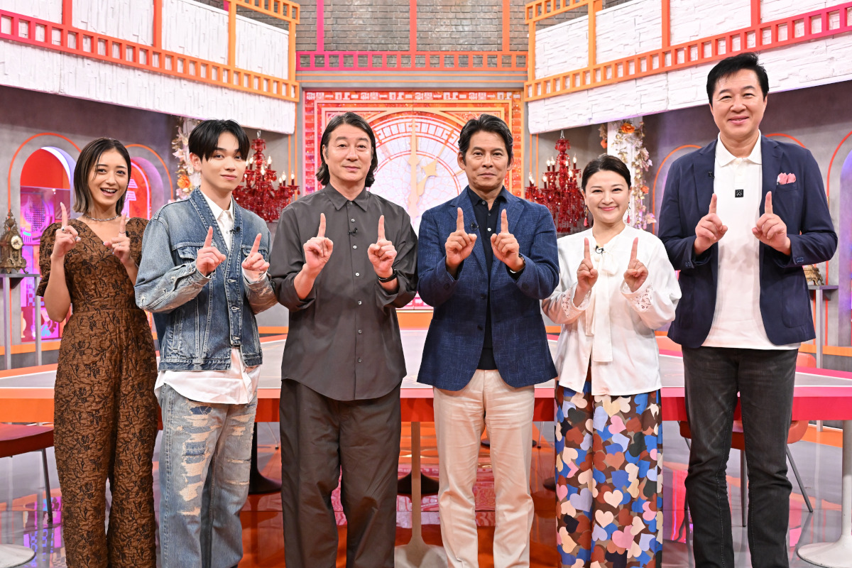 織田裕二さん　ファンクラブ会報 vol.41～84　ハワイツアーパンフレット　他 織田裕二さん ファンクラブ会報 vol.41～84 ハワイツアー