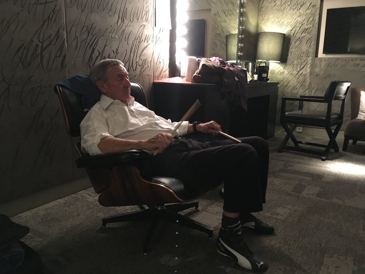 NMSOSOfficial's tweet image. We&apos;ve been looking back this month at the Saucers first tour, which started in September 2018. Did you see the band live that year? On this day seven years ago, Nick was captured getting into the zone backstage, before that night&apos;s gig started...