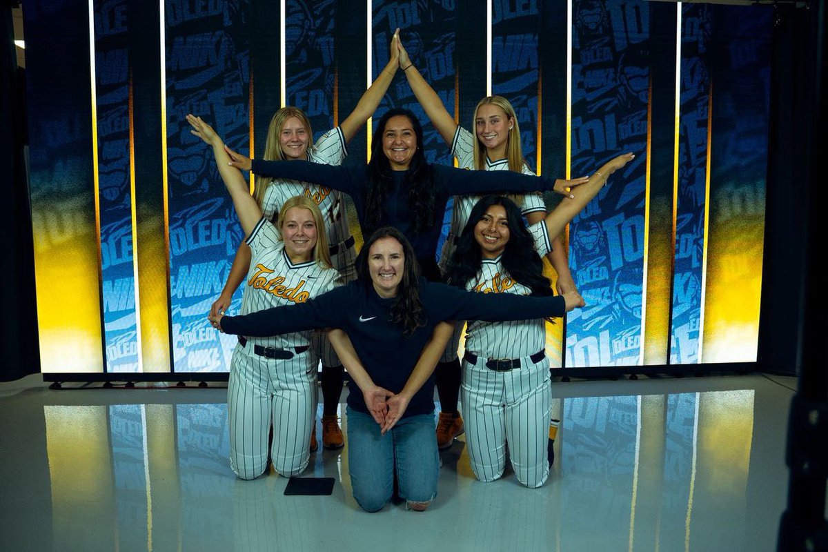 Spent the weekend down in Toledo! Thank you Coach Brac, Coach Kayla, and players for making it an amazing 2 days! <a href="/jess_bracamonte/">Jessica Bracamonte</a> <a href="/kayla_noch/">Kayla Noch</a> 🚀🚀