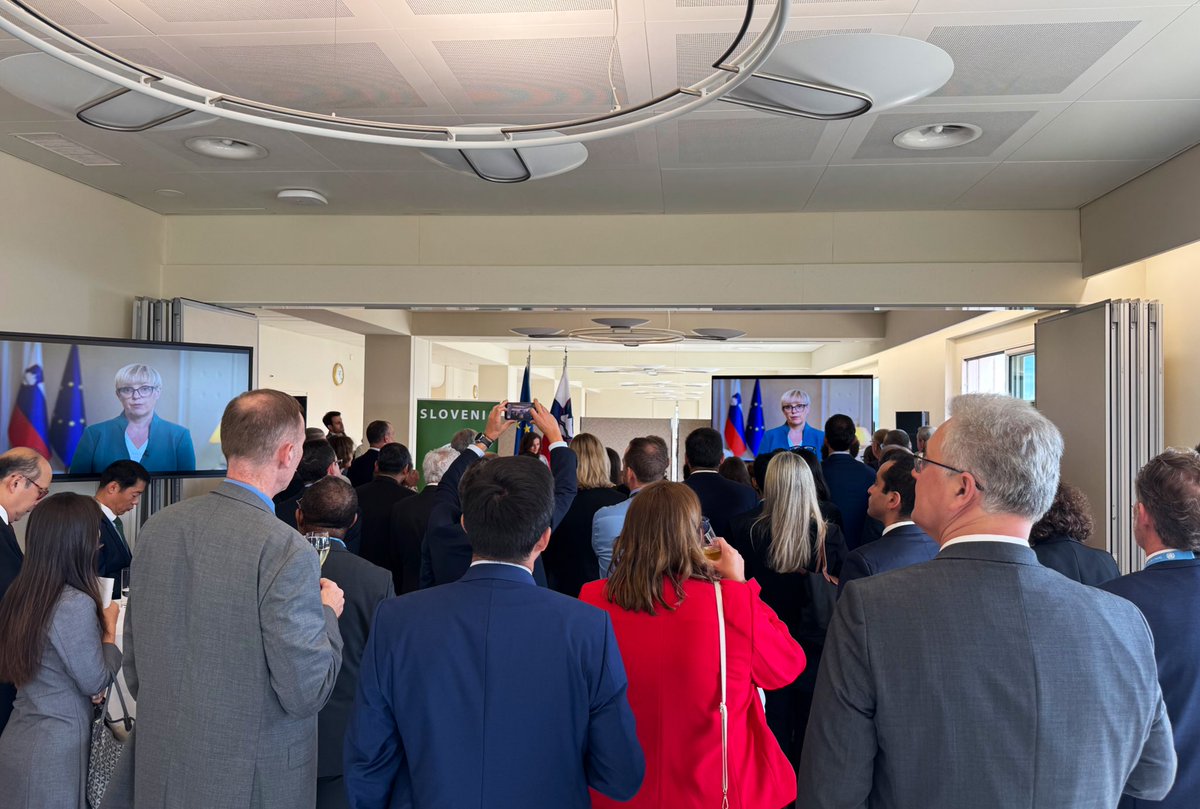 SLOtoUNGeneva's tweet image. Today, Geneva’s diplomatic community gathered in support of Slovenia’s candidacy for the Human Rights Council (2026–2028).

Slovenia 🇸🇮 is not only a principled advocate for human rights, but also a partner who listens and builds trust.

#BuildingTrust #SecuringFuture 🇺🇳💫