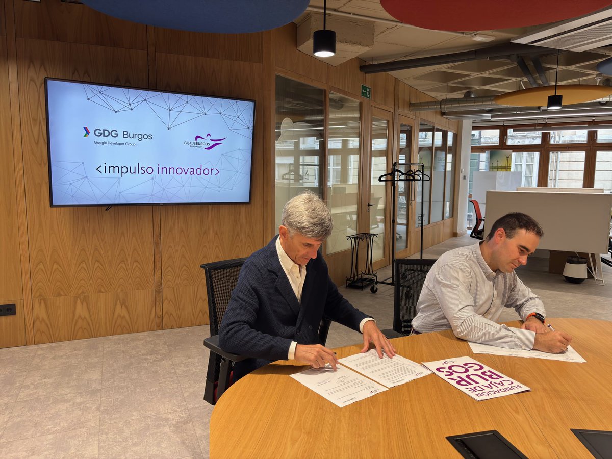 MorcillaConf's tweet image. 🚀 Renovamos nuestra colaboración con @Fundcajaburgos para seguir creando comunidad e impulsando la digitalización e innovación en Burgos.
Y el 26 de septiembre abrimos la #MorcillaConf con una mesa redonda sobre IA, IoT y Big Data en la Industria 4.0
morcillaconf.es