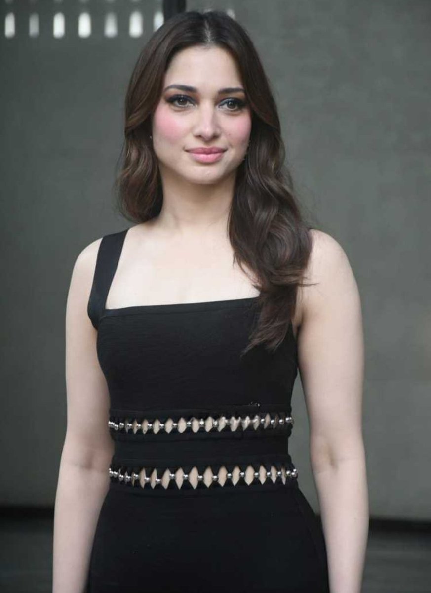 screensirenx_07's tweet photo. JUST TAMMY'S REIGN...💕😍lll
#Tamannaah #Tamannaahbhatia
#TamannaahBhatiahot #Awara
#TamannaahBhatianavel #Ayan
#Maestro #Stree2 #Badrinath
#Rebel #bahubali #KGF #Aagadu
#luststories2 #11thhour #Jailer
#Bholashankar #F2 #F3 #kedi #Himmatwala #Odela2 #action https://t.co/Sbht7BNVND
