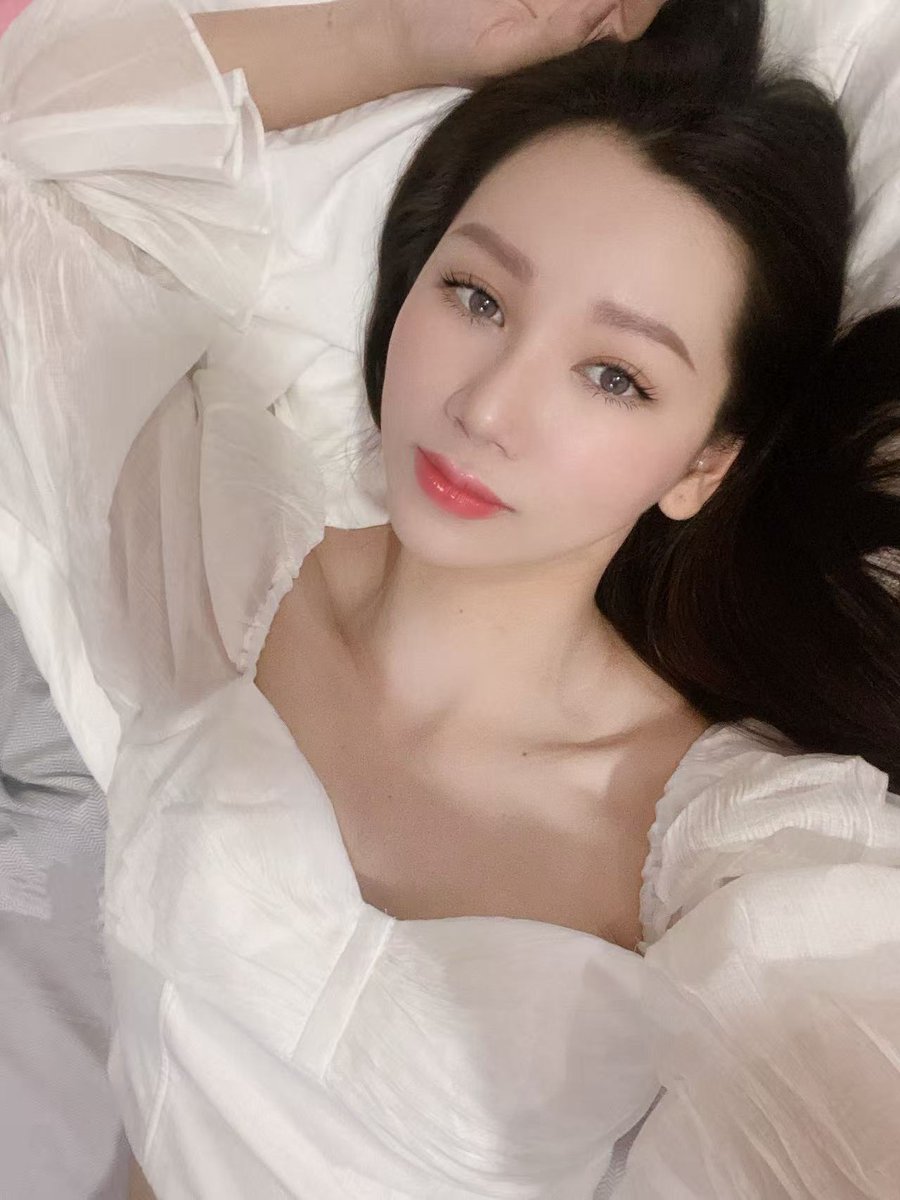 QQ__Square's tweet photo. Tuesday schedule: Suki, Bomi, Mia, Sakura, Ruby, Star, Luna, Hinano, Nini, Mi E, Mimi, Heidi, Haily, Cherry, Lily, Soo, Bella, Yiyi, Eva, Michi, Aiko, Yuzu, Anan, KK https://t.co/3VFaEH9sGG