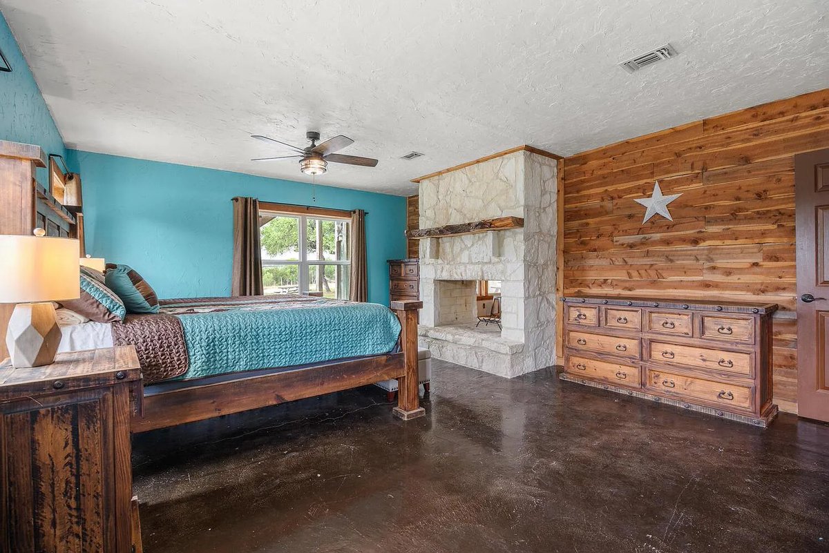 TxHorseProperty's tweet image. SPRING BRANCH, SOUTH TEXAS. 23.09 acres. 3/2.5 home w/island kitchen, patios. On-demand water heater, recent water pump, water filtration, Starlink. Stables, shooting ranges. Access to Guadalupe River. $1.3M #txhorseproperties #springbranch #southtexas tinyurl.com/3487SpringBran…