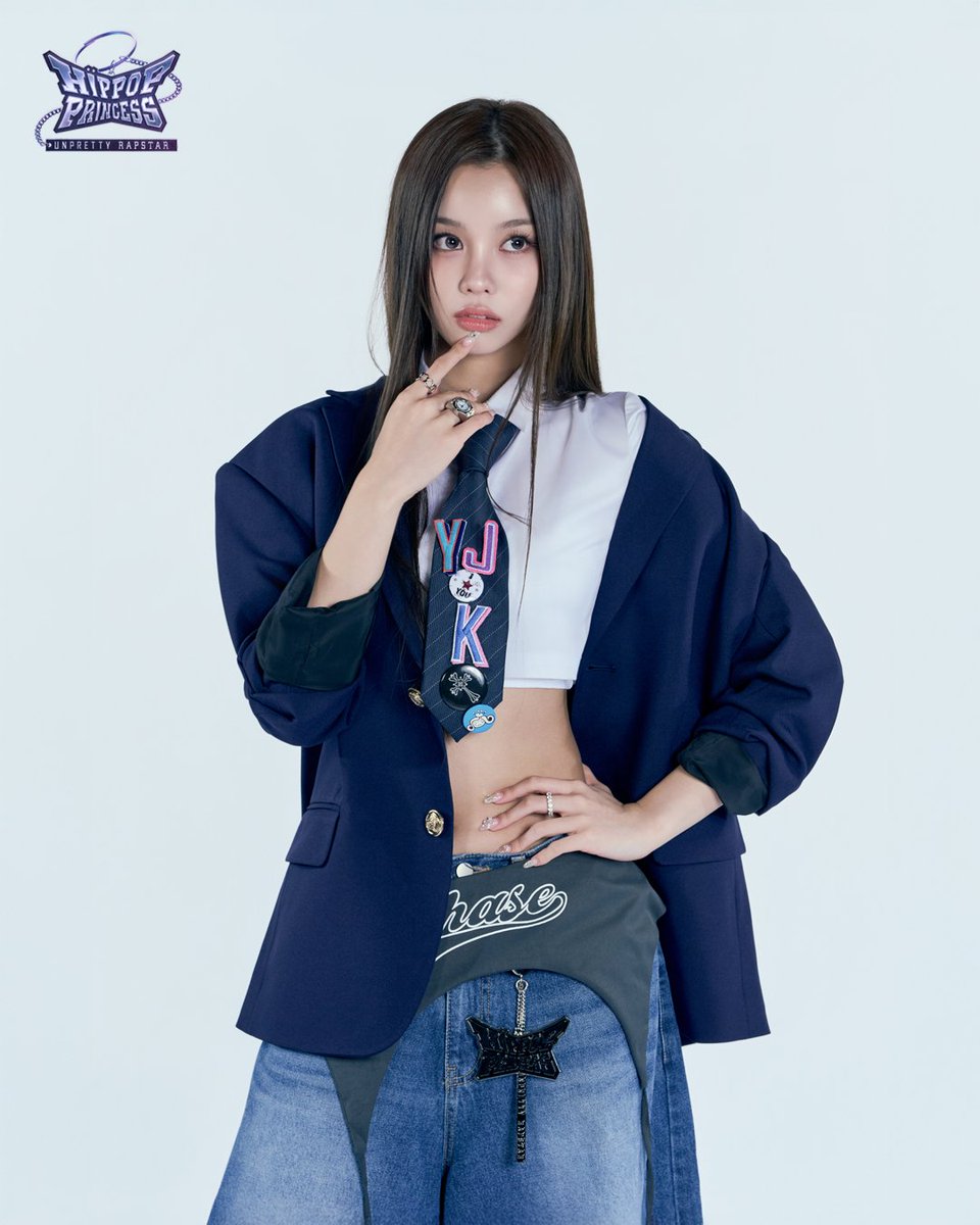 namyujuspearl's tweet image. i need these three to be our golden trio BADDD