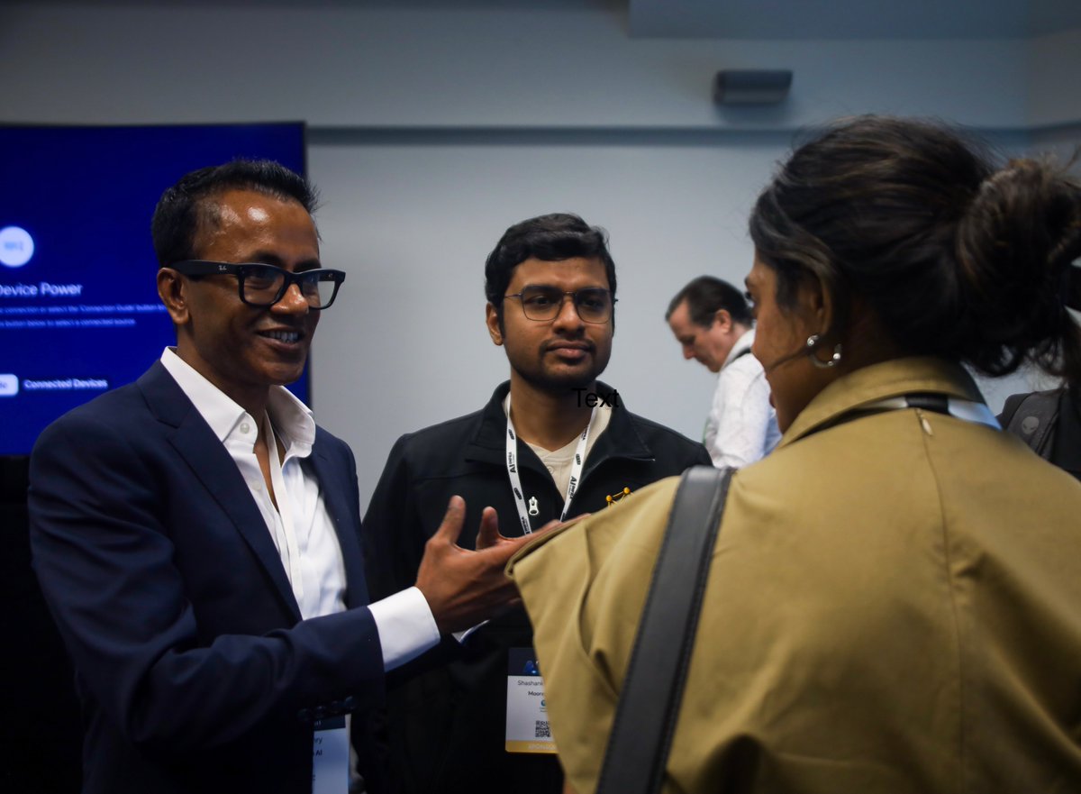 mooreslabai's tweet image. Kicking things off at AI Infra Summit with the press set the tone in the best way.

We appreciated the energy and the chance to share what we’re building with a room full of people who care to learn about where this industry is headed.

More to come!

#AIInfraSummit #MooresLabAI…