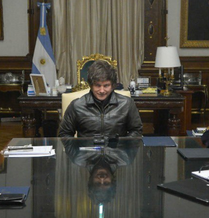 Fugitivo_Parias's tweet photo. @ArrepentidosLLA Aún hay dudas?
#Psiko https://t.co/L04z8ZkwMJ