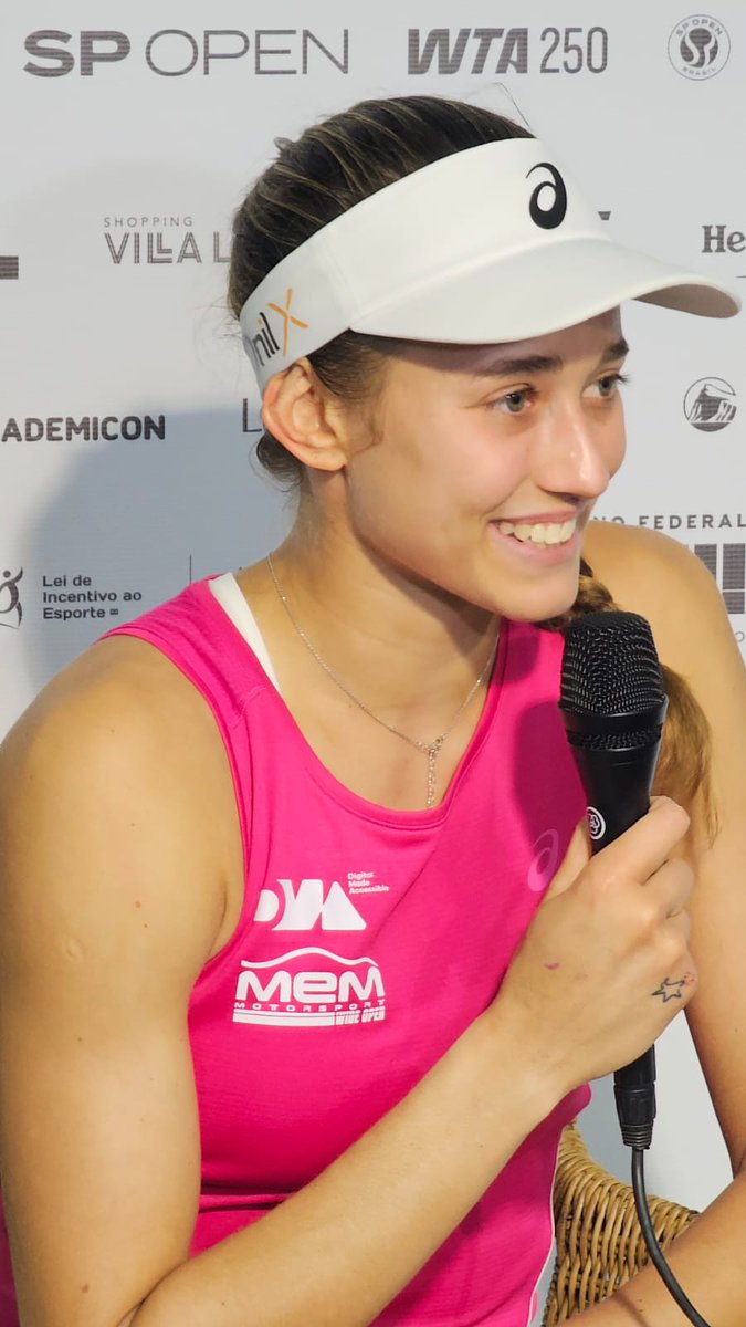 Ana Candiotto: "No terceiro set, as duas estavam nervosas, mas a torcida me ajudou muito, me colocou pra cima. A torcida me ajudou a ficar no ponto a ponto."