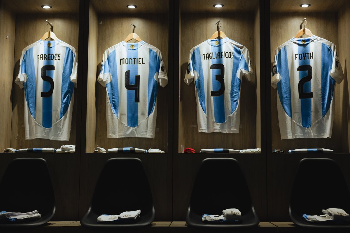 Argentina's tweet photo. 🏆 #Eliminatorias Los colores más lindos están listos 🩵🤍🩵 https://t.co/exesCBlUA3