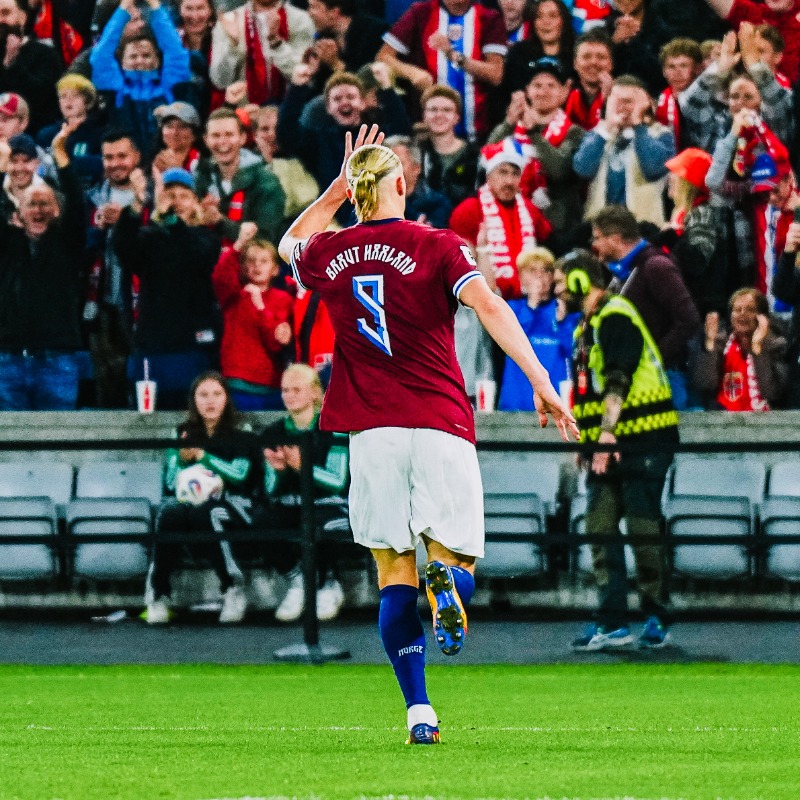 ManCity's tweet photo. Five goals and two assists for @erling this evening 🤯⤵️