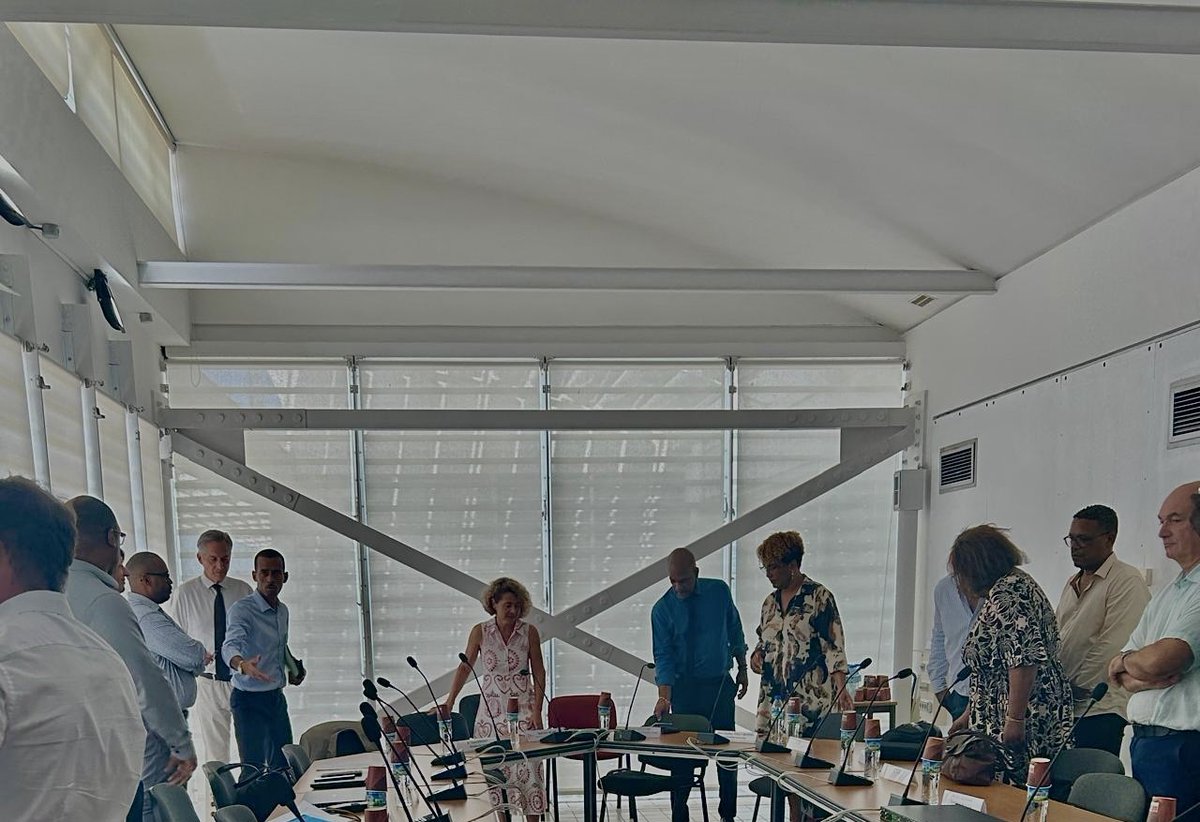 Académie de Martinique tweet media