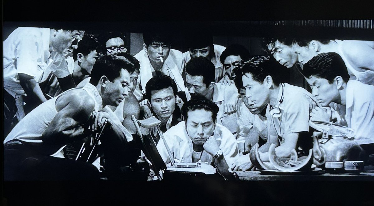 DGKMusic's tweet image. seeing everyone crouch into place like this to hit their blocking marks had me hooting and hollering. Kurosawa truly the GOAT