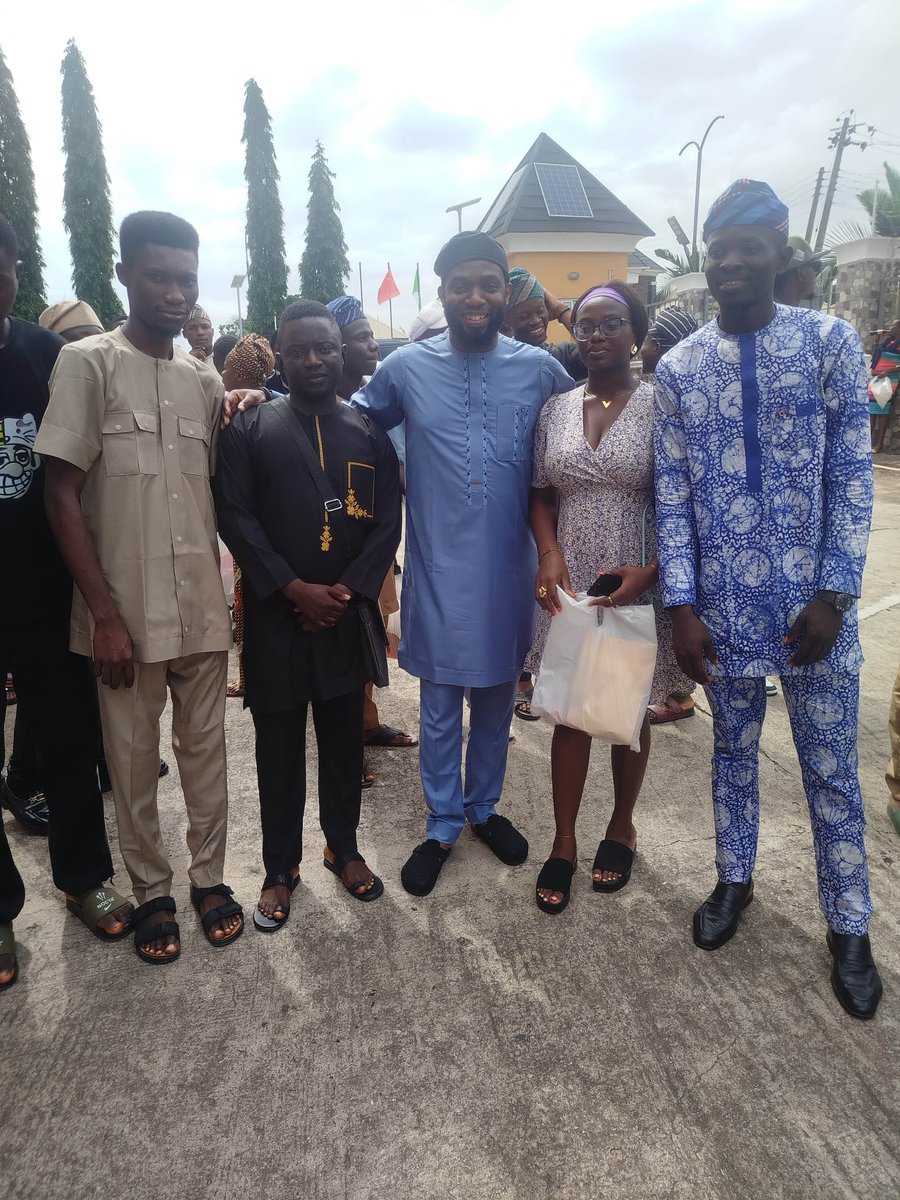 thatijeshaboy tweet media