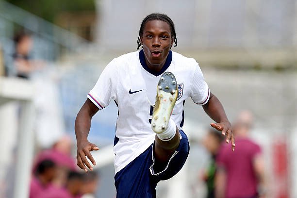 Still need to decide a Player Of The Series. 

Let me know who you think should be the Player Of The Series. 
👇