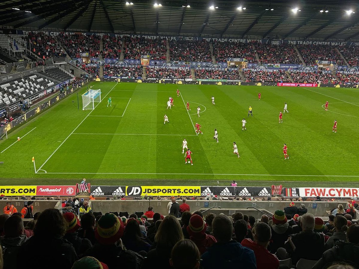 Wales 0
Canada 1 

A night to forget 

🏴󠁧󠁢󠁷󠁬󠁳󠁿 🇨🇦 

🏆 Friendly
📆 9-9-25
💷 £15,00 
👥 15,002 
🏟️ Swansea.comStadium