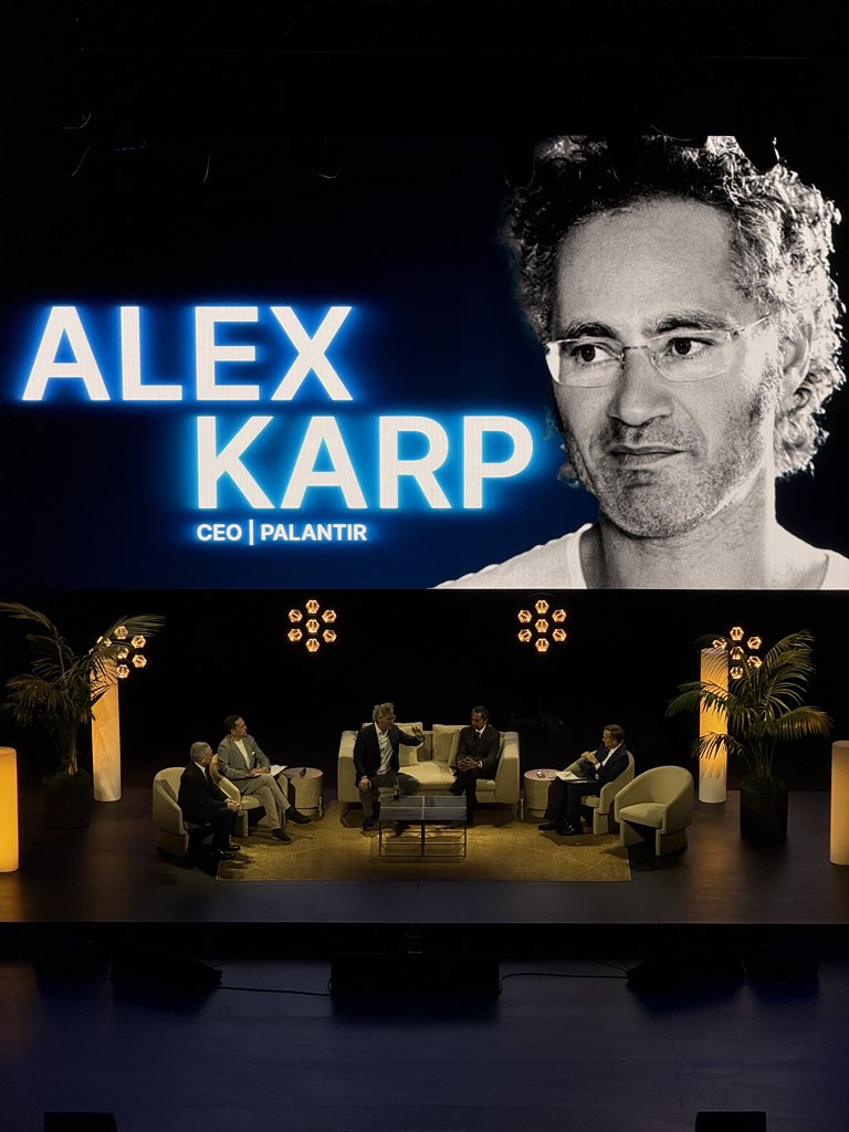 Magic_Catledge's tweet image. Karp on a heater