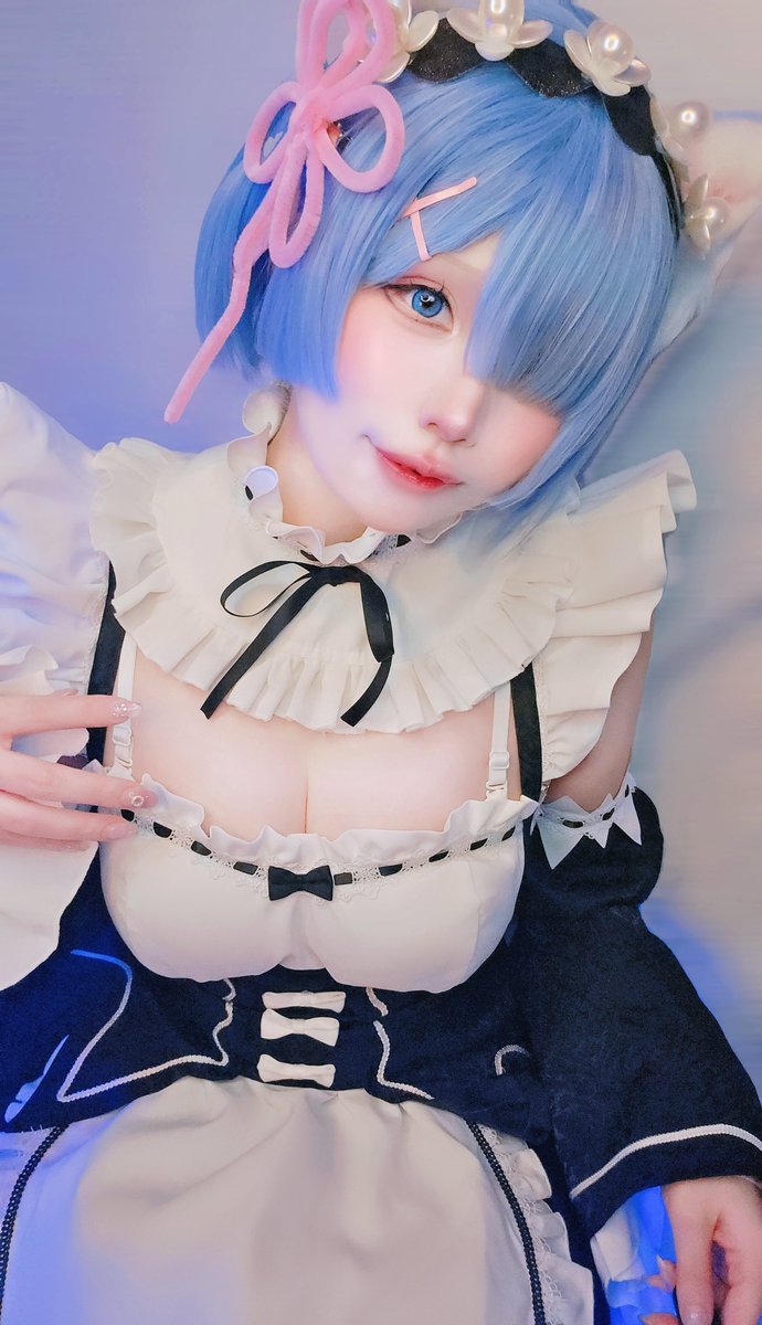 リゼロ(小説)のレムりんが表紙になると知ったのでレム載せます✨

※猫耳ついてます

#Cosplay
#リゼロ
#レム
#rezero