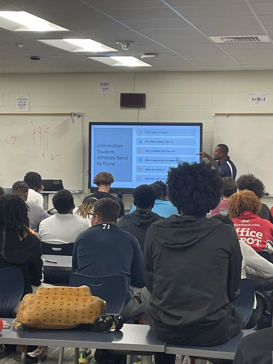 SpartanburgVikingsFootball (@spartanburg_fb) on Twitter photo Thank you <a href="/CoachDavenport2/">Oshay Davenport</a> for going over the NCAA requirements and regulations today as they pertain to recruiting and initial eligibility.
#ThisIsSpartanburg Thank you <a href="/CoachDavenport2/">Oshay Davenport</a> for going over the NCAA requirements and regulations today as they pertain to recruiting and initial eligibility.
#ThisIsSpartanburg