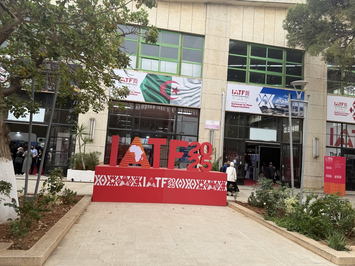 NabouDiaw1's tweet photo. #Femmes #entrepreneures #Togo de la #Zlecaf #AfCFTA participent à #IATF 2025 à Alger. Engagées et prêtes pour commercialiser au delà des frontières #SDGoals @UNDP @Jeunes @UNDP_innovation @Commerce @Trade https://t.co/VmEzMzBRQa