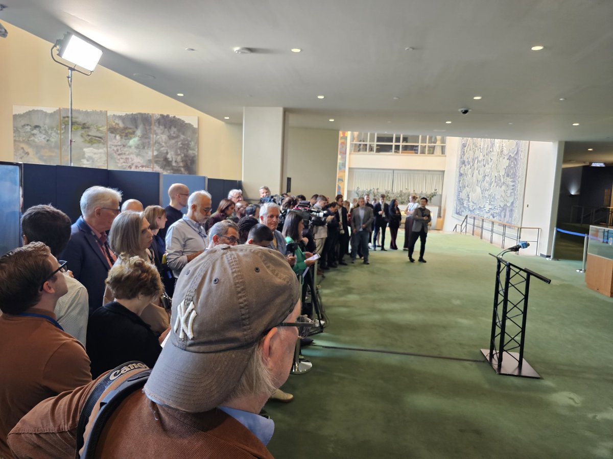 UN Week is on the horizon! This was the press pool awaiting the first stakeout of Annalena Baerbock as the new <a href="/UN_PGA/">UN GA President</a>. #UNGA80 #UN80