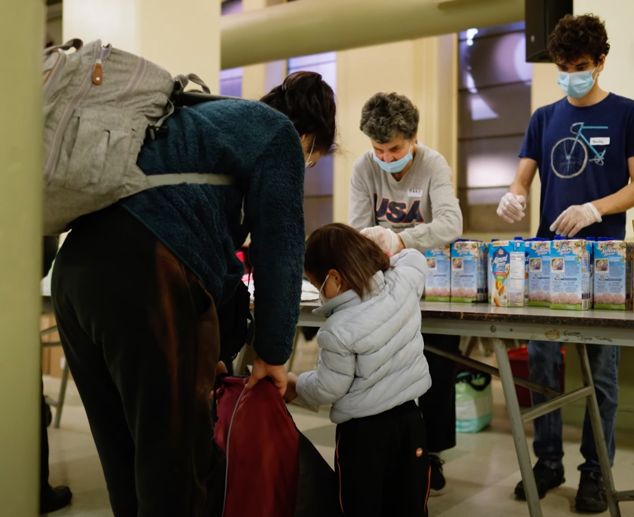 The West Side Community Fund is accepting applications through Sept 19. Apply today: westsidecommunityfund.org/grant-opportun… 

<a href="/XavierMission/">Xavier Mission</a> utilized a WSCF grant to fight hunger and stock their food pantry with nutritious groceries. 

Apply now!

#westsidestories #communityboard4