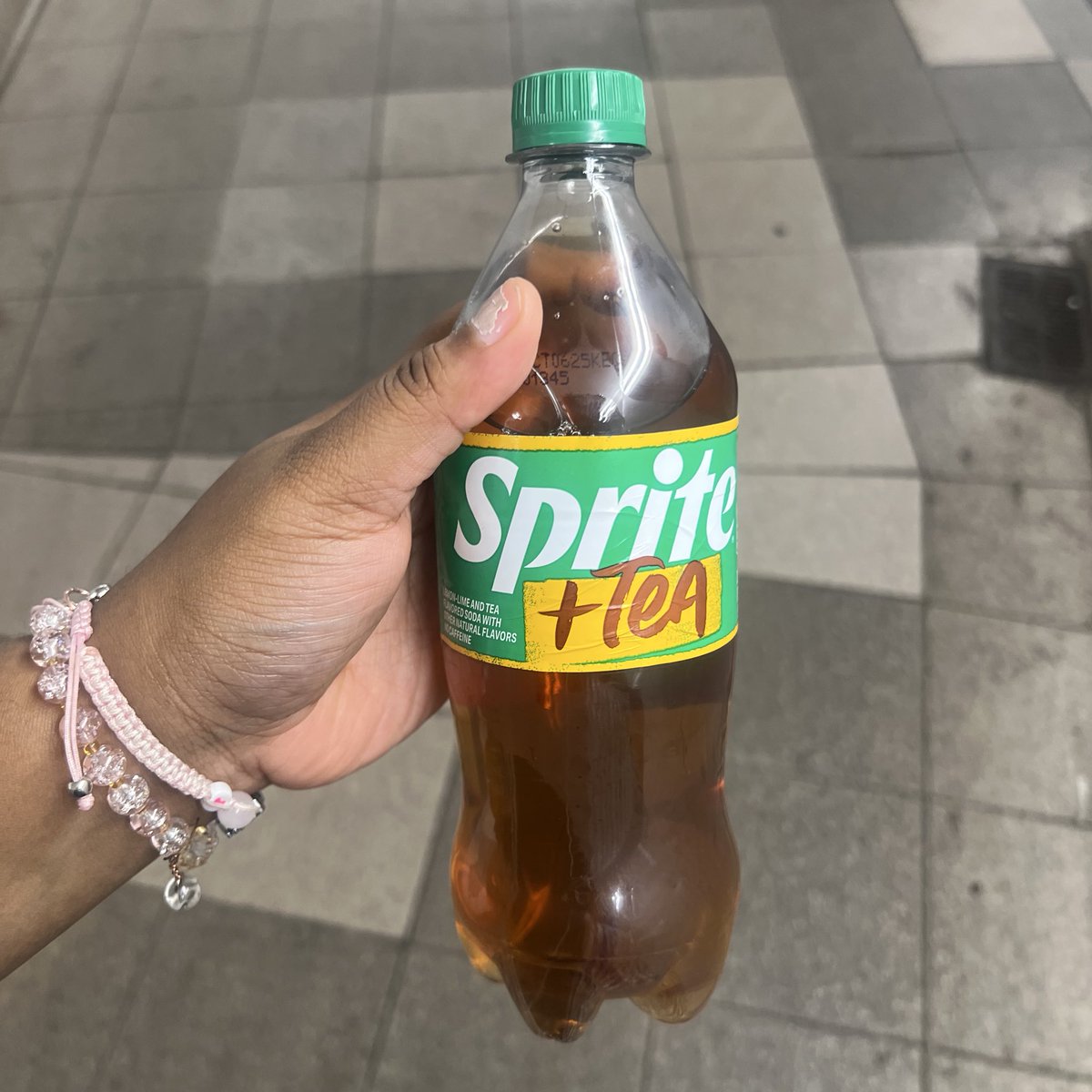 emmytweetedit's tweet image. this is basically like a fizzy brisk… #APPROVED✅