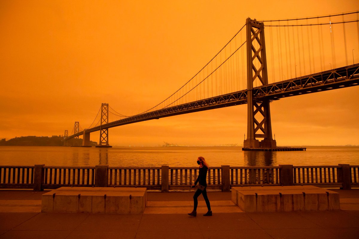 Five years ago today, the sky turned orange over San Francisco in the days following the 2020 wildfires. That day was a powerful reminder of how wildfire smoke can affect our health and daily life.  Stay informed and ready for poor air quality events: SF.gov/airquality