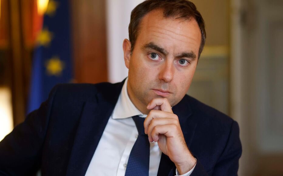Maxime BOUDET (@maxime_boudet) on Twitter photo 🔹 Dans un moment décisif pour notre pays, la nomination de <a href="/SebLecornu/">Sébastien Lecornu</a> à Matignon marque la volonté d’agir avec force et clarté.
— Plein soutien au nouveau Premier ministre pour répondre aux attentes des Français, aux côtés du Président <a href="/EmmanuelMacron/">Emmanuel Macron</a>. 🇫🇷 🔹 Dans un moment décisif pour notre pays, la nomination de <a href="/SebLecornu/">Sébastien Lecornu</a> à Matignon marque la volonté d’agir avec force et clarté.
— Plein soutien au nouveau Premier ministre pour répondre aux attentes des Français, aux côtés du Président <a href="/EmmanuelMacron/">Emmanuel Macron</a>. 🇫🇷