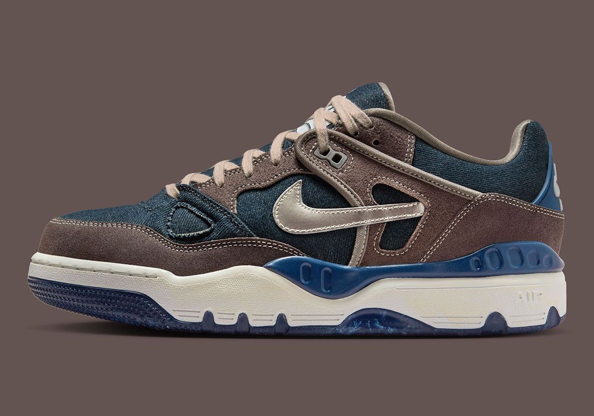 Sneaker News tweet media