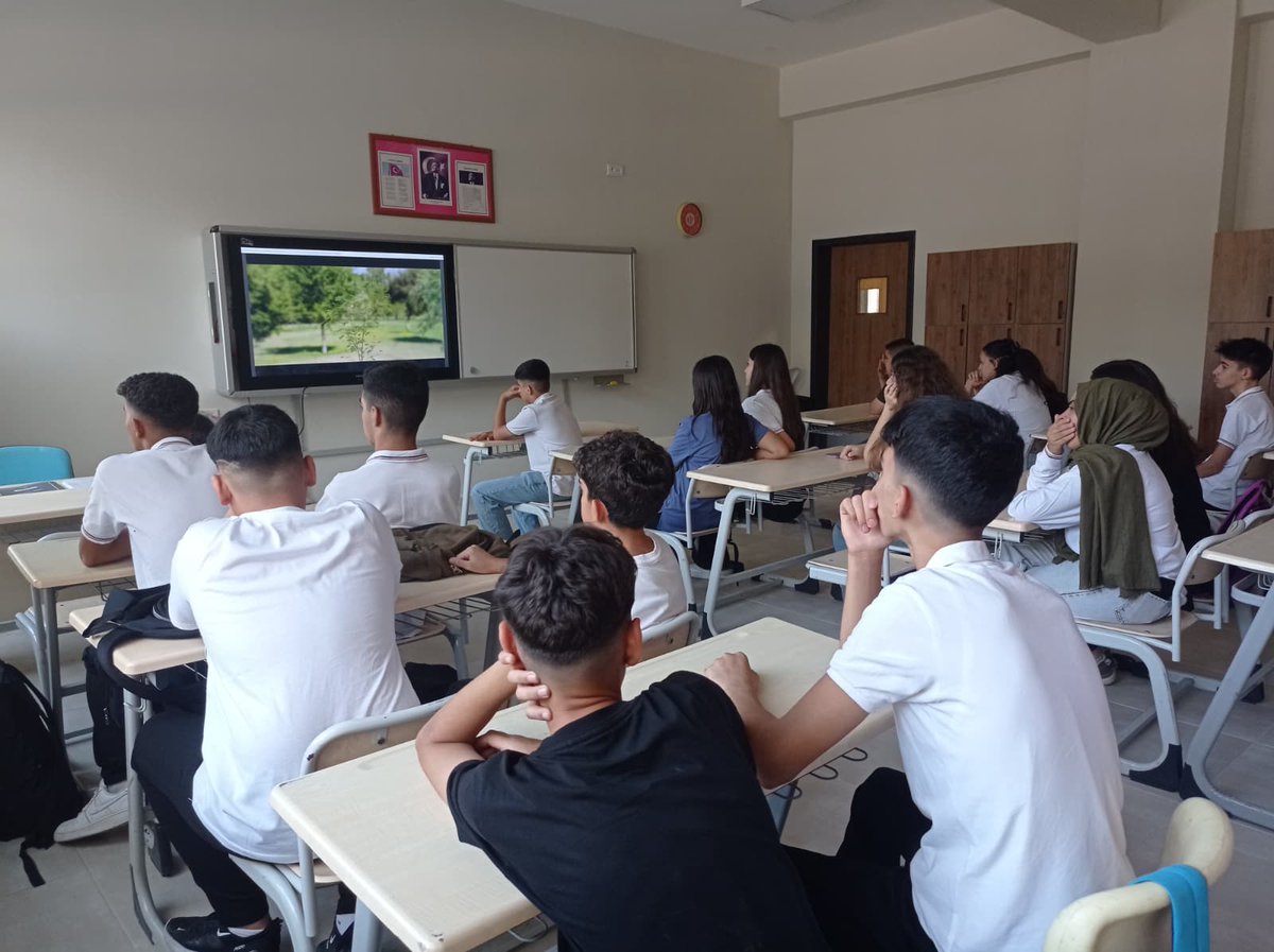 NARLIDERE ANADOLU İMAM HATİP LİSESİ (@narliderel) on Twitter photo İlk dersimiz: YEŞİL VATAN 
Okulumuzda tüm sınıflarımızda ormanlarımızı koruma ve yaşatma bilincini geliştirmek amacıyla ilk dersimizde yeşil vatan temasını işledik. İlk dersimiz: YEŞİL VATAN 
Okulumuzda tüm sınıflarımızda ormanlarımızı koruma ve yaşatma bilincini geliştirmek amacıyla ilk dersimizde yeşil vatan temasını işledik.
