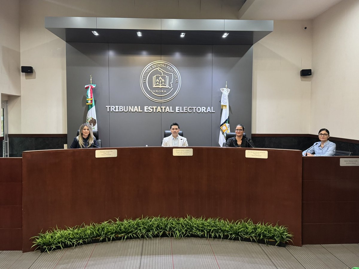 🔴 #EnVivo Sesión Pública - Martes 9 de septiembre de 2025 #TEESonora 
▶️Sigue la transmisión: 
youtube.com/live/OpX7S8hVX…
📋Asunto: teesonora.org.mx/docs/sesiones-…
👨‍⚖️Dr. Vladimir Gómez Anduro, Magistrado Presidente <a href="/G_Anduro/">Vladimir Gómez A.</a> 
👩‍⚖️Lic. Alejandra Velarde Félix, Magistrada <a href="/VelardeAlejan/">Alejandra Velarde</a> 
👩