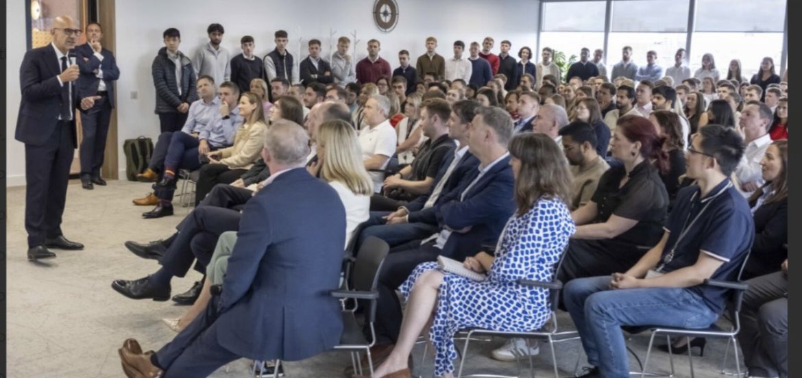 MairiMMcInnes's tweet image. It was great to have our @PwC_UK Senior Partner, @AmitranoMarco, and UK Board in our new #Glasgow office. Such a great new space, buzzing with clients and our great teams. It’s true #PeopleMakeGlasgow #PwCProud @clairereid111 @PwC