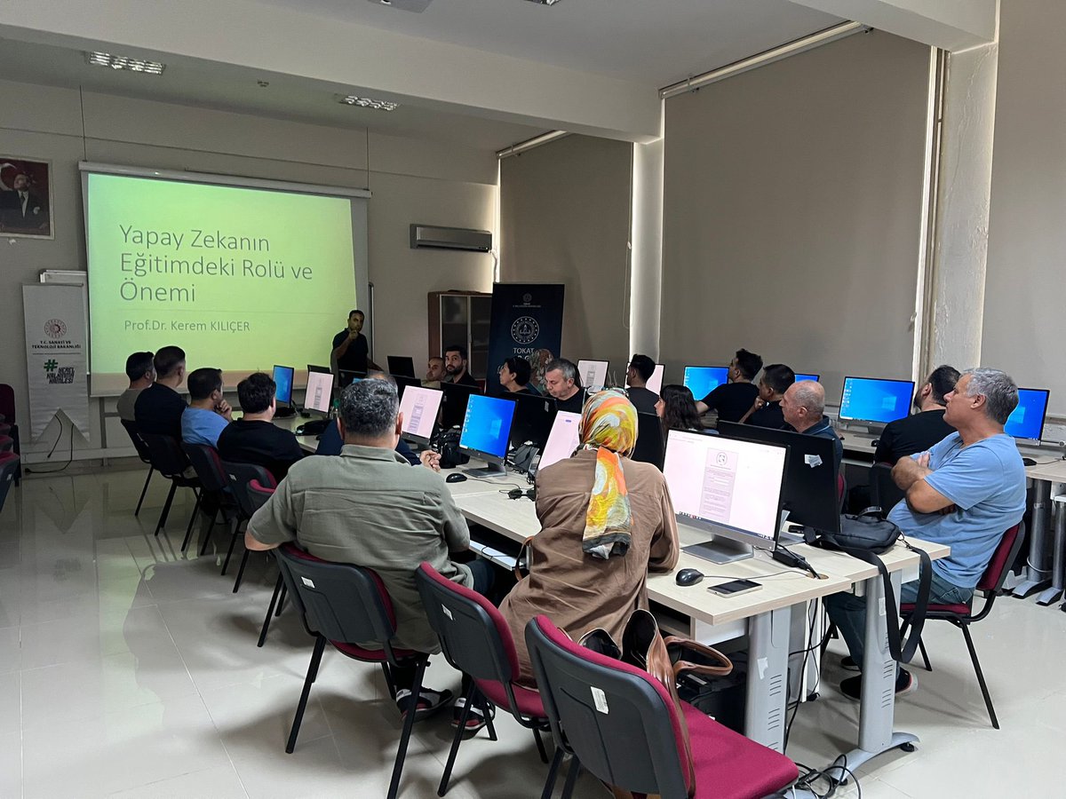 tokatmem's tweet photo. OKA destekli, TOGÜ Eğitim Fakültesi ve İl Millî Eğitim Müdürlüğü iş birliğiyle düzenlenen “Maarif 4.0 Yapay Zekâ Destekli Eğitim” programımız bugün başladı! 🚀🤖 https://t.co/3viEwSjVYB