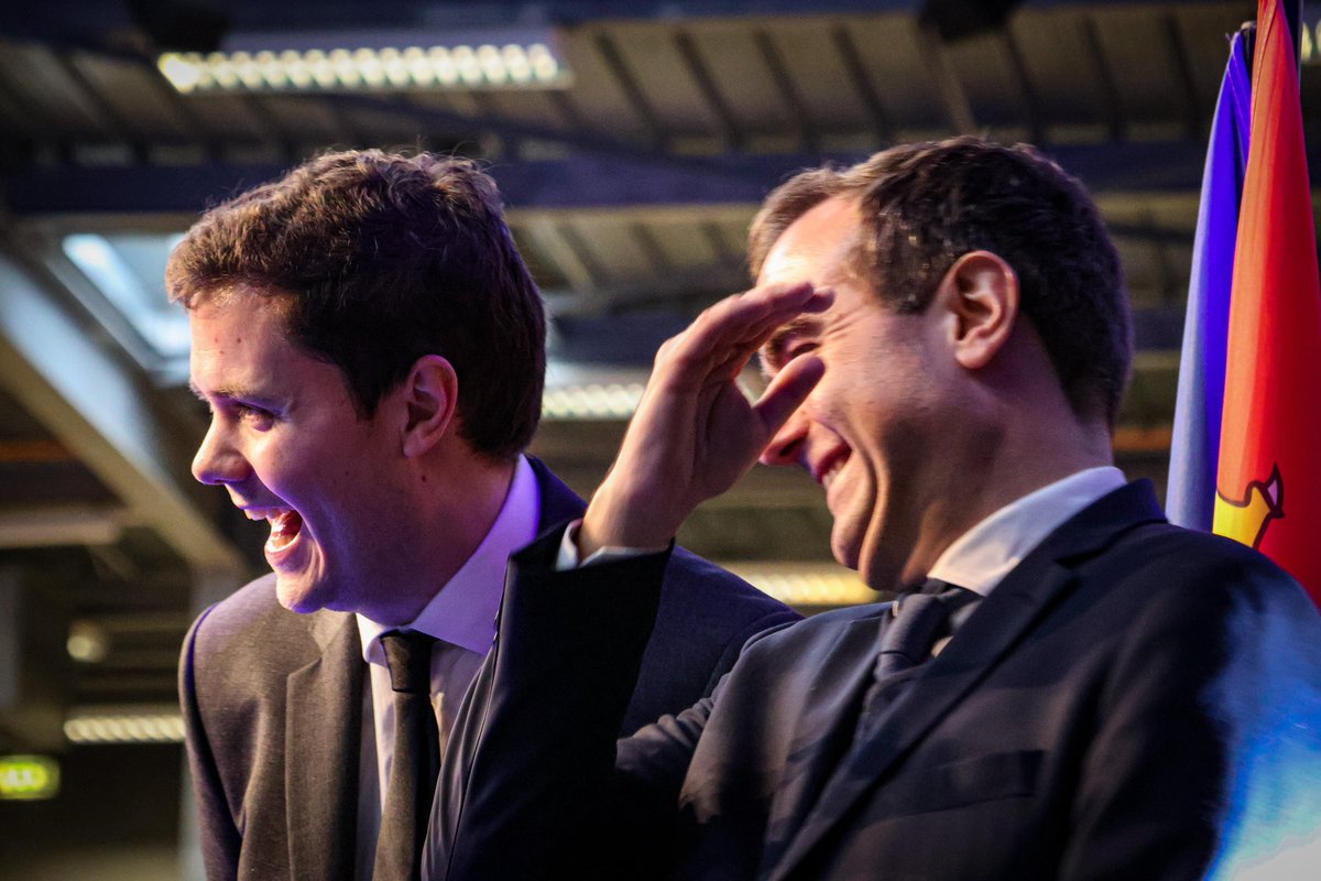 FOuzilleau's tweet image. Fier de voir mon ami de 20 ans, Sébastien Lecornu, nommé Premier ministre.  Dans une période difficile pour notre pays, je lui adresse toute mon amitié et mes encouragements pour relever ce défi 🇫🇷💪