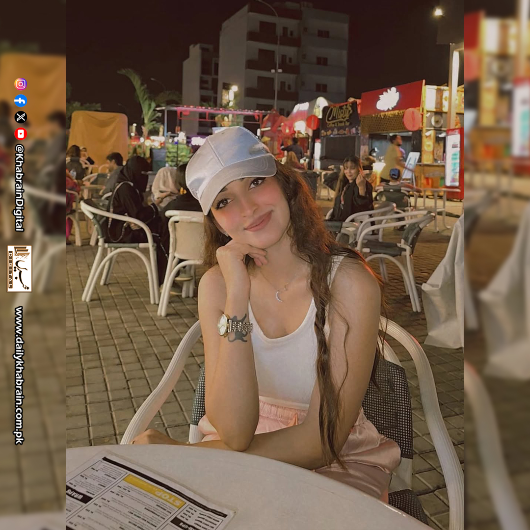 daily_khabrain's tweet photo. AREEJ
Shining bright like a star
#KhabrainDigital
#Areej #ShiningStar #Inspiration #Hope #PositiveVibes #LightWithin #BeTheStar https://t.co/9uOBj5hPGM