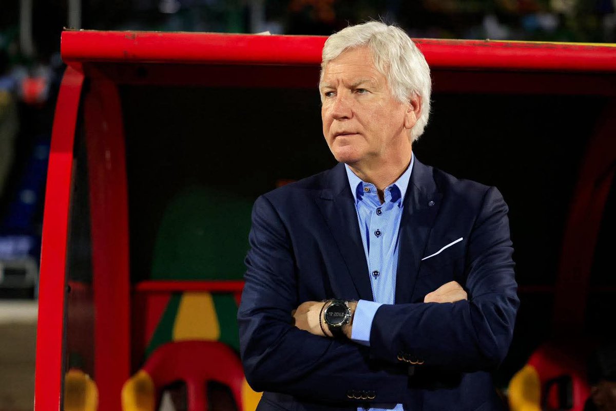INVINCIBLE NO MORE!

🇨🇻Cape Verde ended 🇨🇲Cameroon's 13-match unbeaten streak with a 1-0 victory in Praia. 

The defeat marks Marc Brys' first loss since his appointment last year. 

To qualify for the 2026 WC, the Lions must win their last 2 games &amp; hope Cape Verde drop points