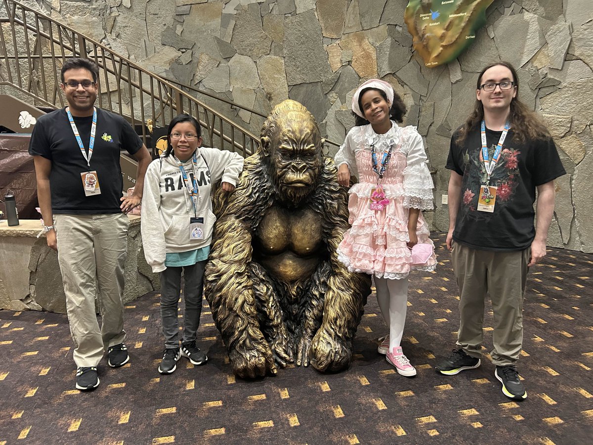 BFSC_spl's tweet image. We got top 24 in Main Bracket and 3rd in Collegiate Crews! GGs to everyone! We appreciate all the love and support we’ve gotten in the past few days❤️

Now we take a break so we can play silk sonic and rivals 🤩

(Also if anyone has videos/pics of us on main stage do send them!)